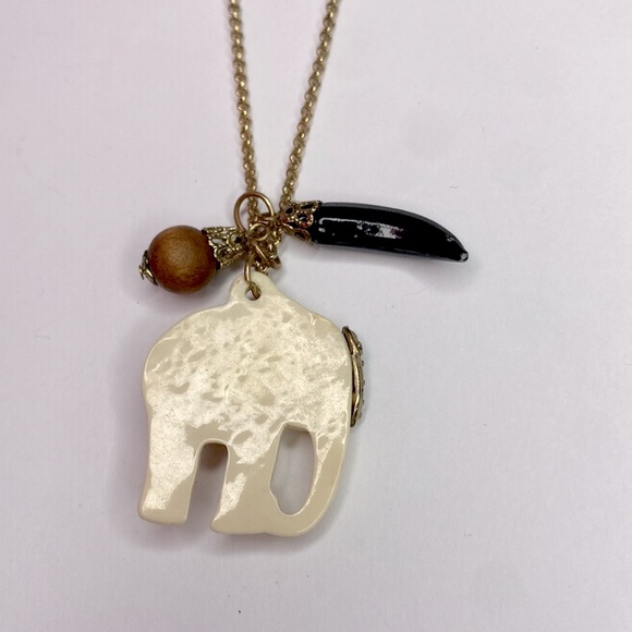 🌹 Set of 2 🌹 White Gold Elephant Pendant Necklace w/ Charms & Gold Toned Choker🌹 - Picture 8 of 16
